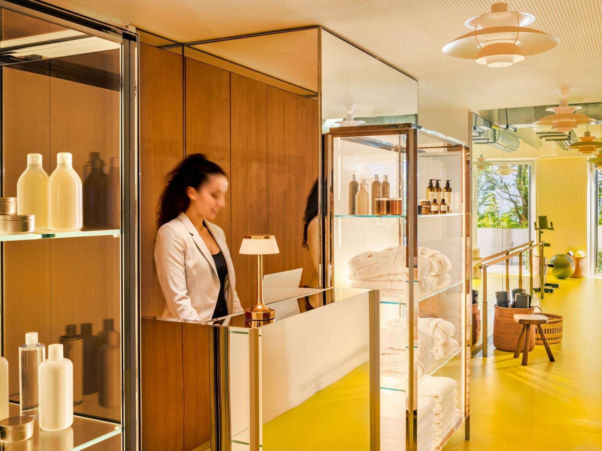 Too Hotel Paris - Mgallery Экстерьер фото